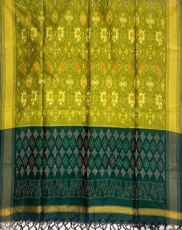 Parrot Green & Bottle Green Colour Pochampally Ikkat Silk Cotton Duppata