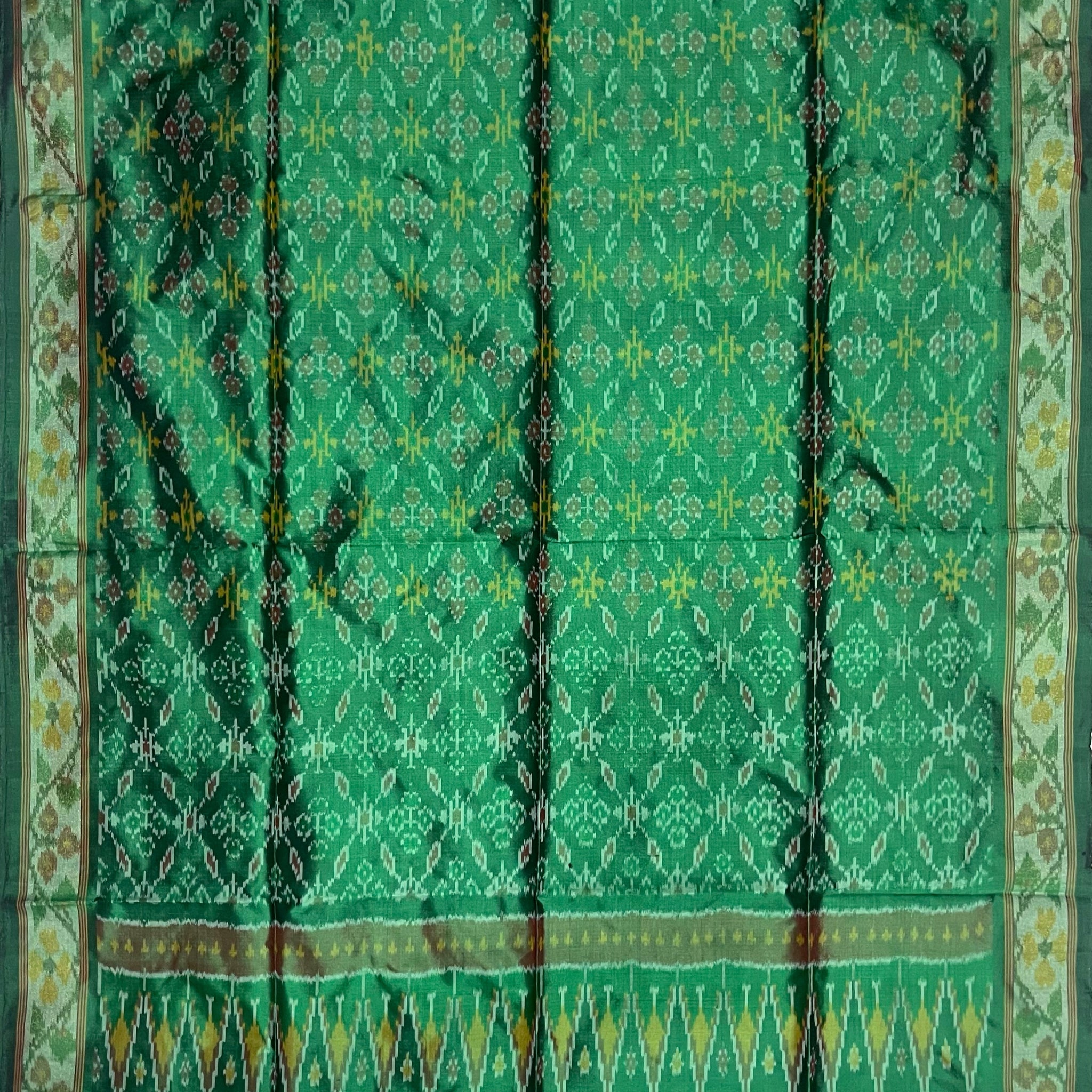 Green colour Ikkat Handloom silk duppata