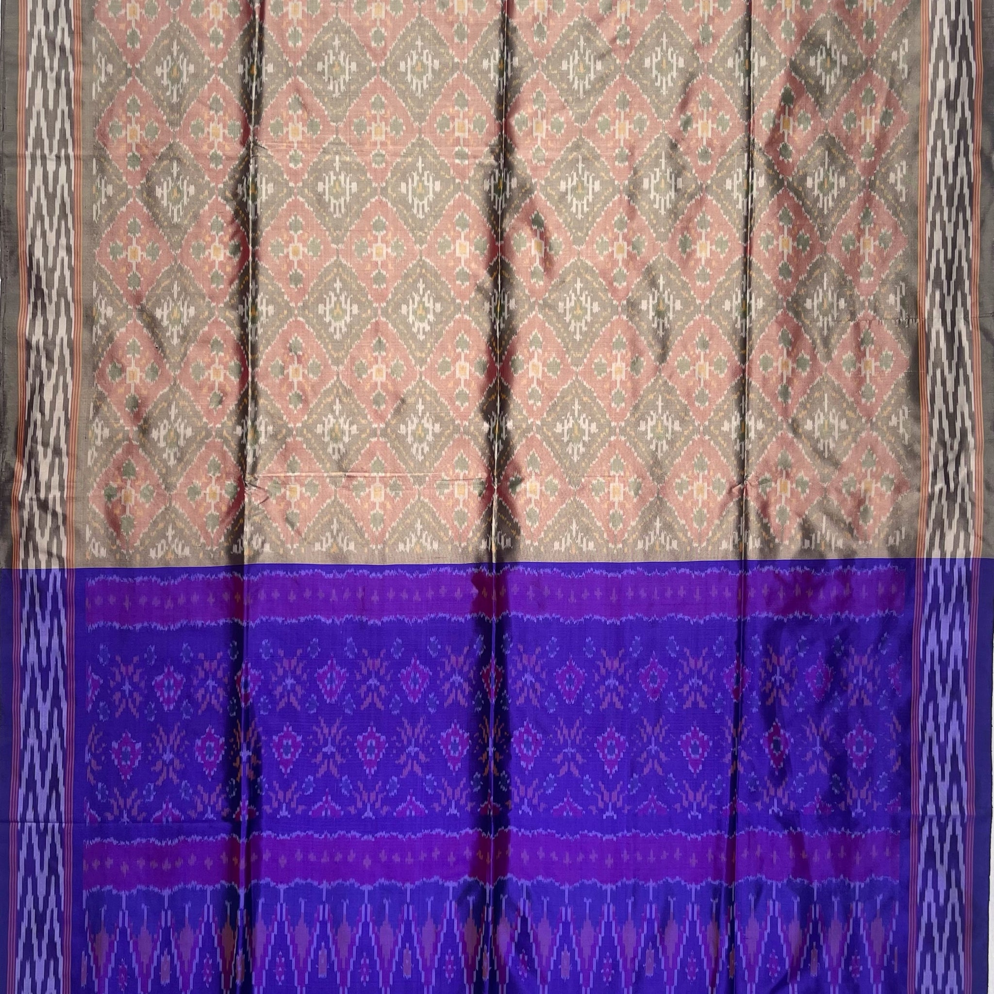 Gray & Blue colour Pochampalli Ikkat Handloom silk duppata