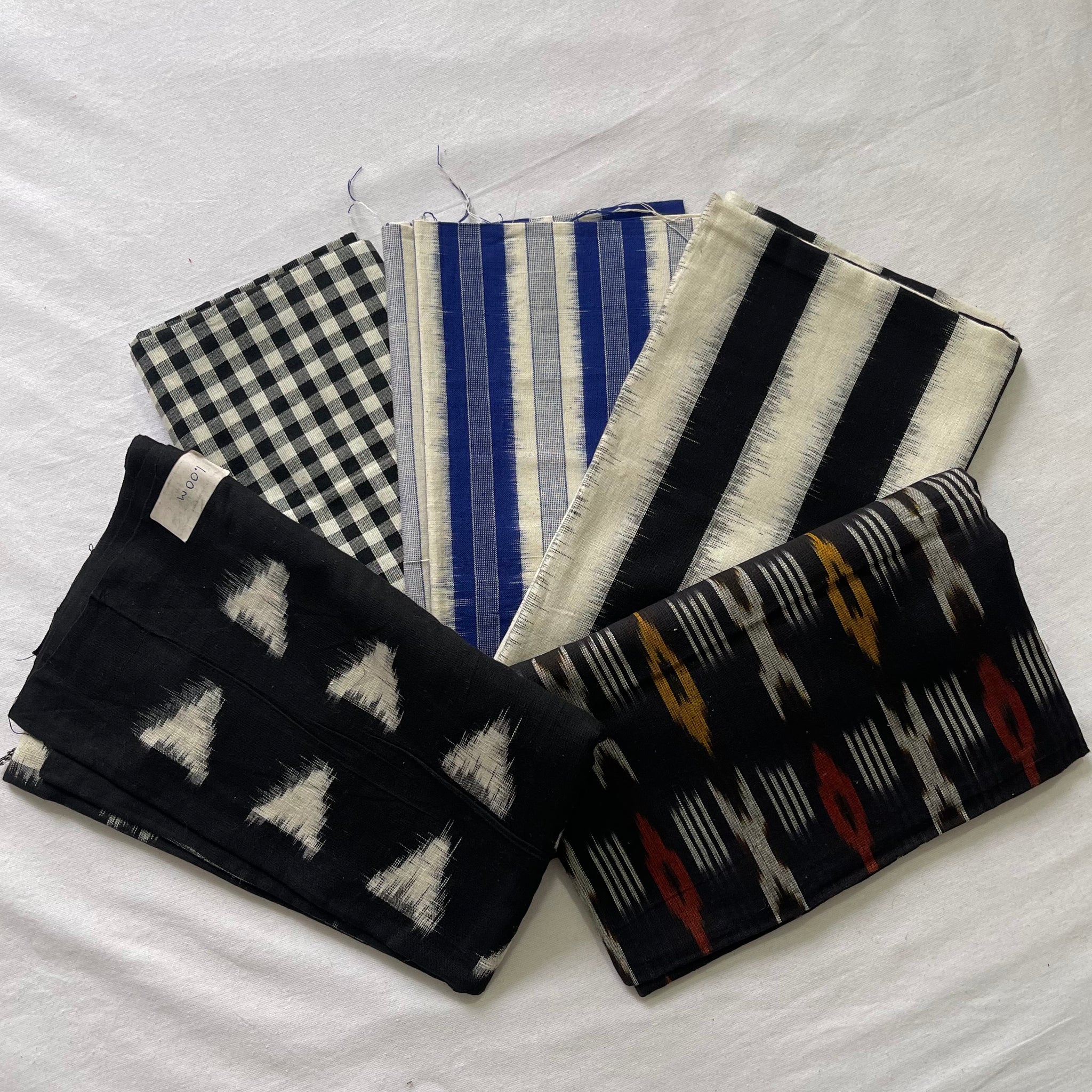 Buy 3 Get 2 Free" offer for the set of 5 blouse fabrics (1 meter each):