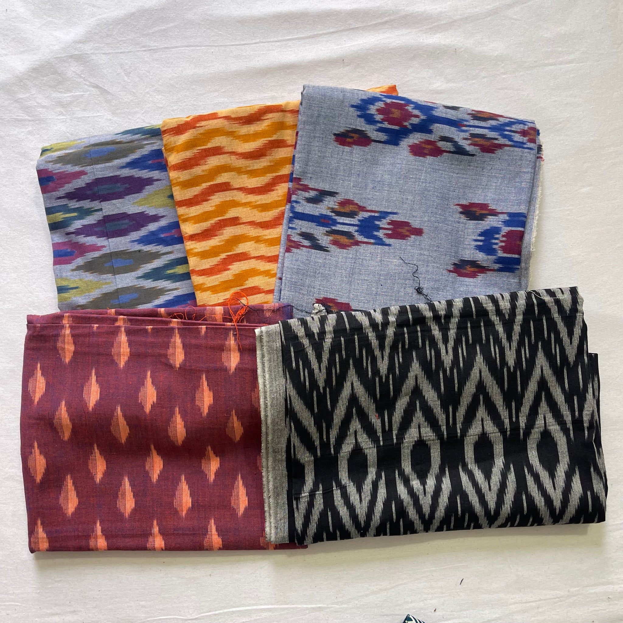 Buy 3 Get 2 Free" offer for the set of 5 blouse fabrics (1 meter each):