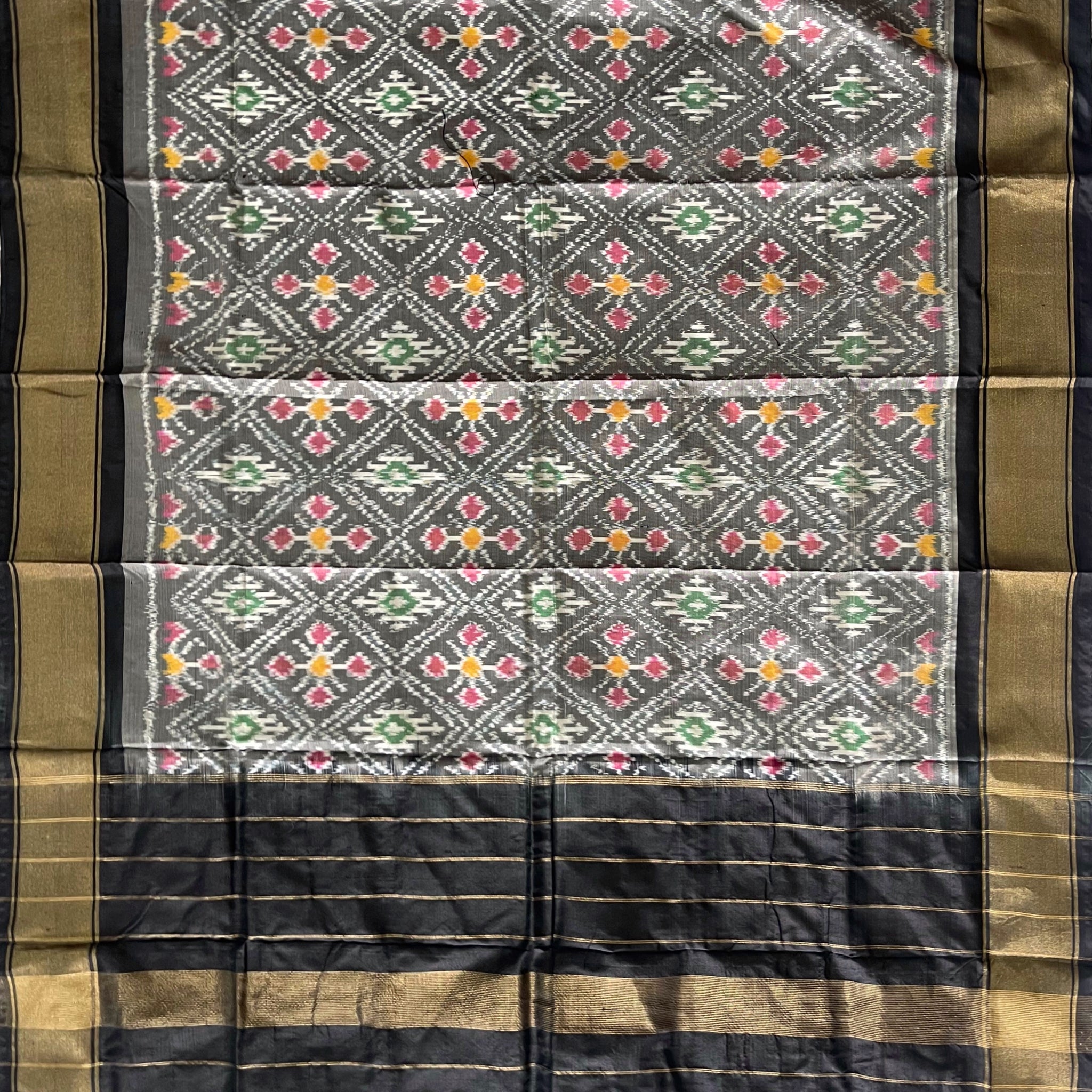 Black & Gray colour Pochampalli Ikkat Handloom silk duppata