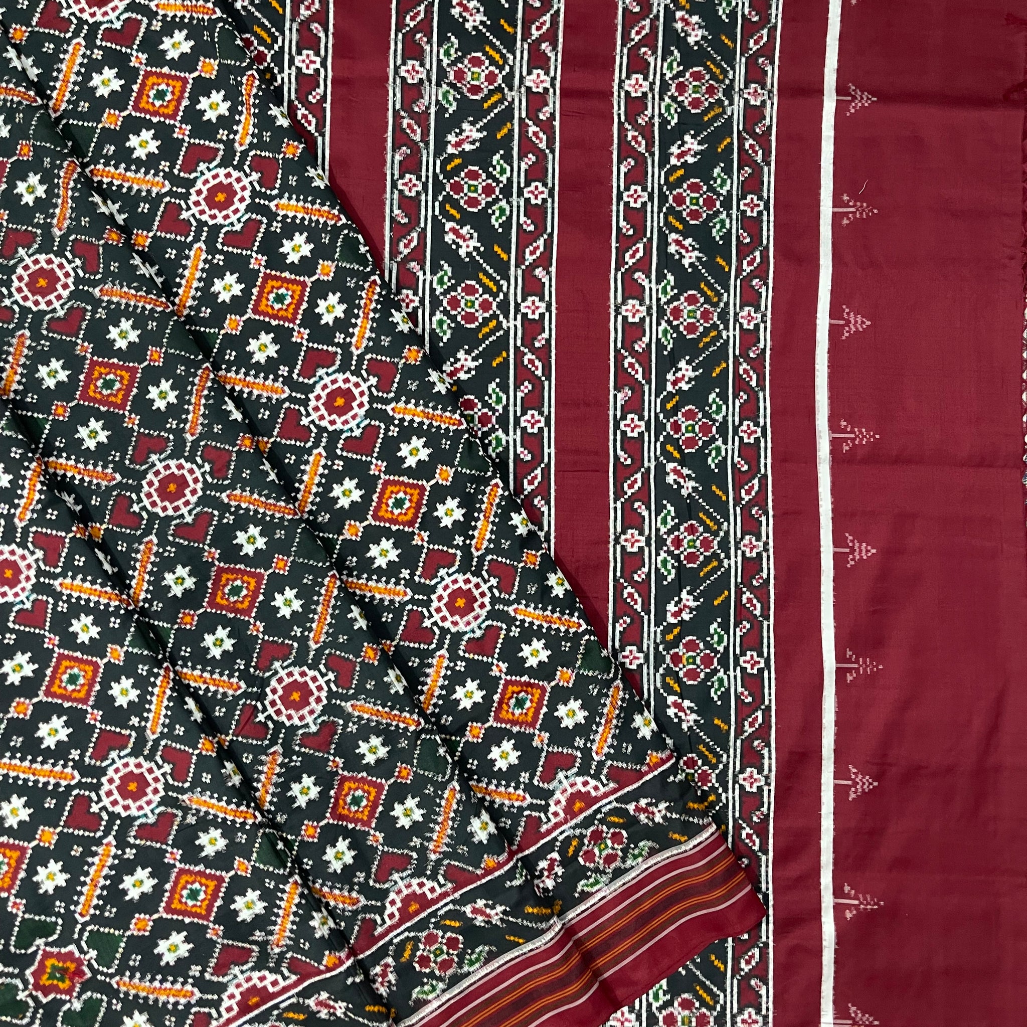 Patan Patola Spun Ikkat Silk Sari handwoven