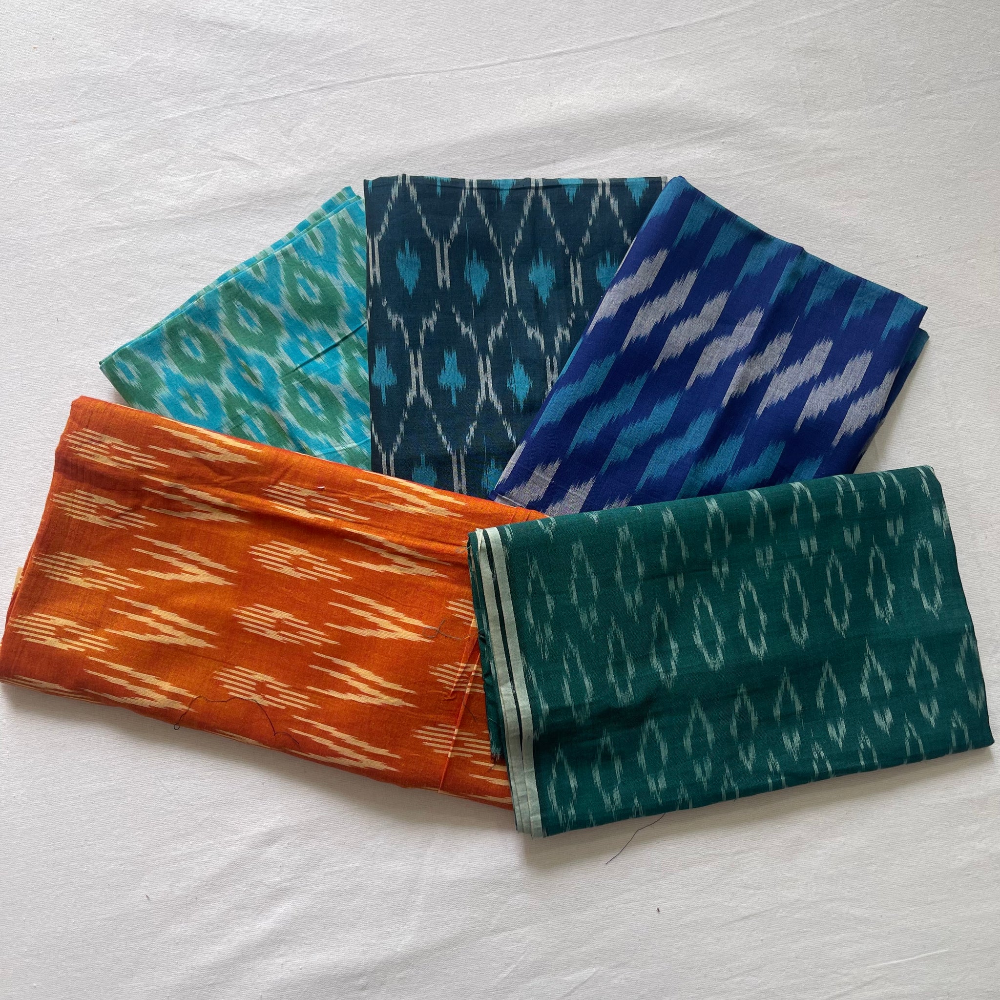 🌟 Festive Combo Offer: Handloom Ikkat Blouse Fabric – Set of 5 (1 Meter Each) 🌟
