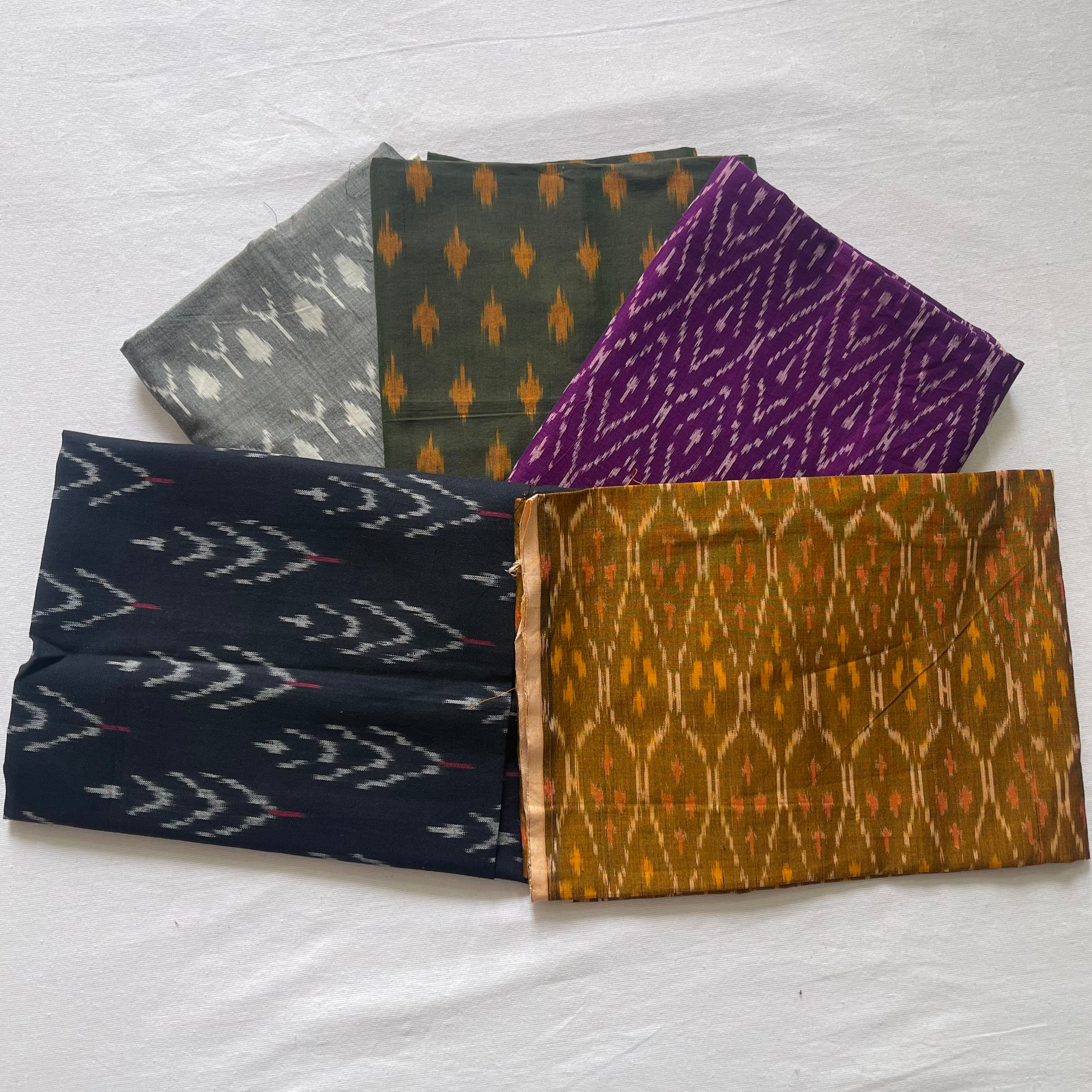 🌟 Festive Combo Offer: Handloom Ikkat Blouse Fabric – Set of 5 (1 Meter Each) 🌟
