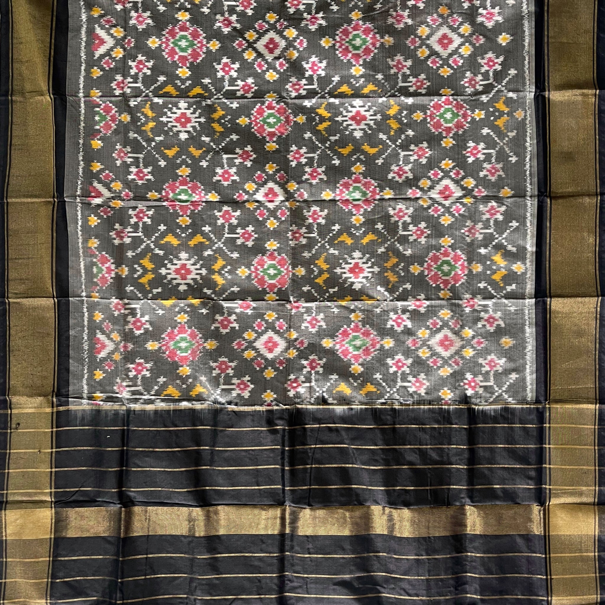 Gray & Black colour Pochampalli Ikkat Handloom silk duppata