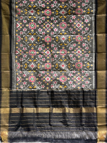 Gray & Black colour Pochampalli Ikkat Handloom silk duppata
